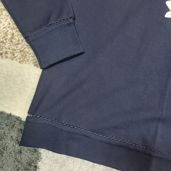 Victoria Beckham Target Navy Floral Pop Over Sweater Size Small - Picture 5 of 8